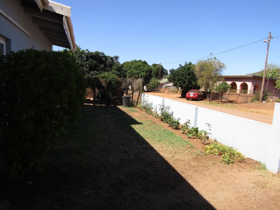 6 Bedroom Property for Sale in Hankey Eastern Cape